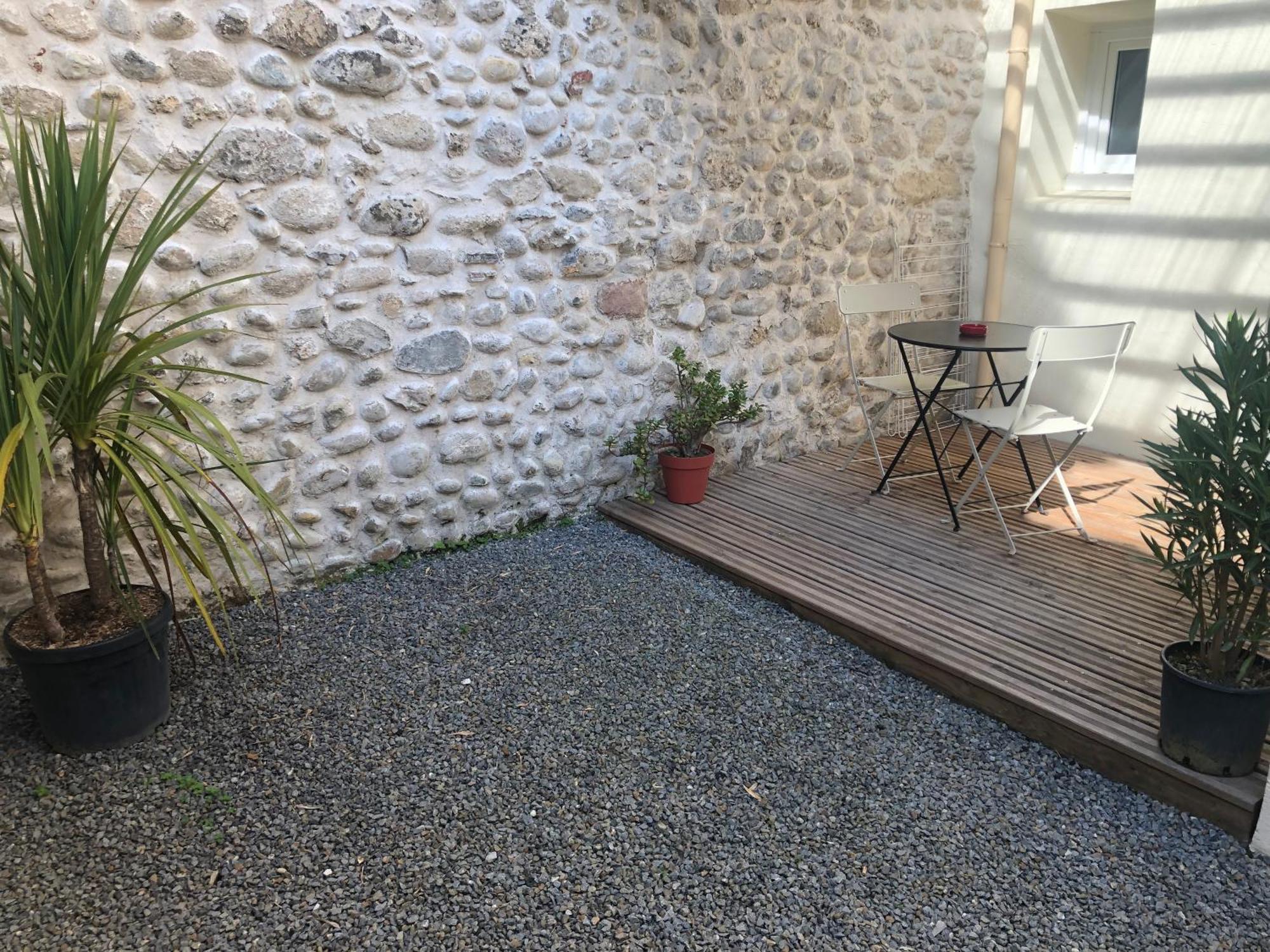 Centre Et Terrasse Romans-sur-Isere